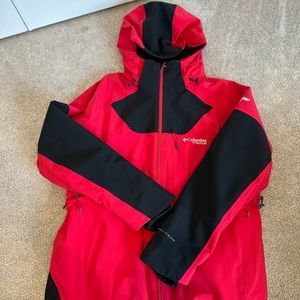 Men’s Columbia Titanium ski jacket with powder skirt